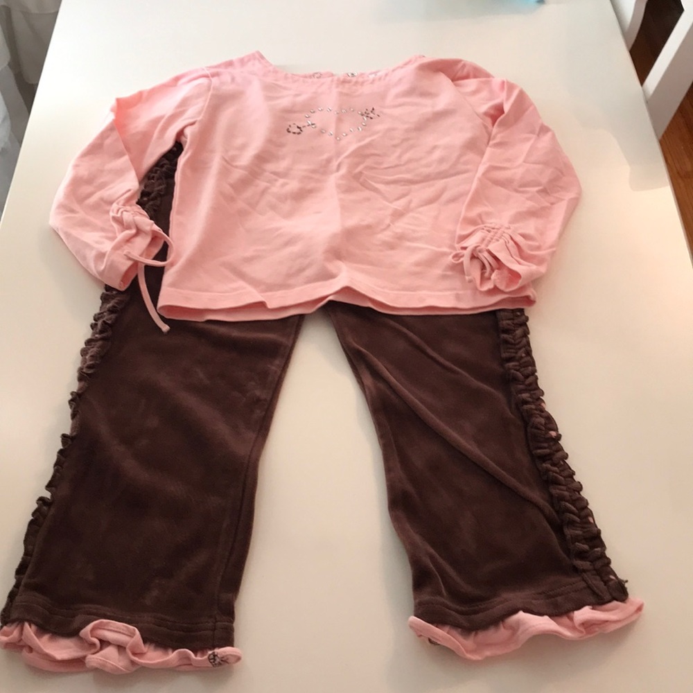 Le Top shirt and pants